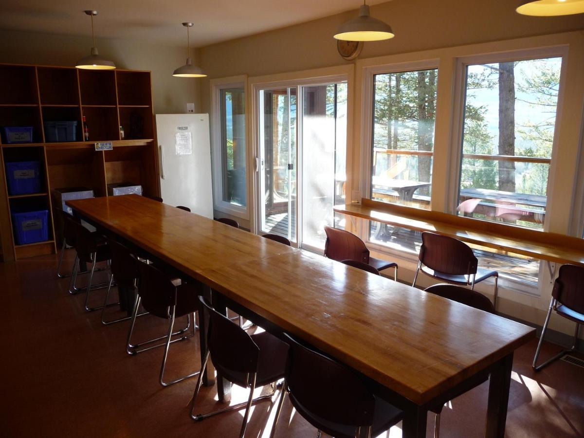 Canmore Alpine Hostel - Alpine Club Of Canada Экстерьер фото