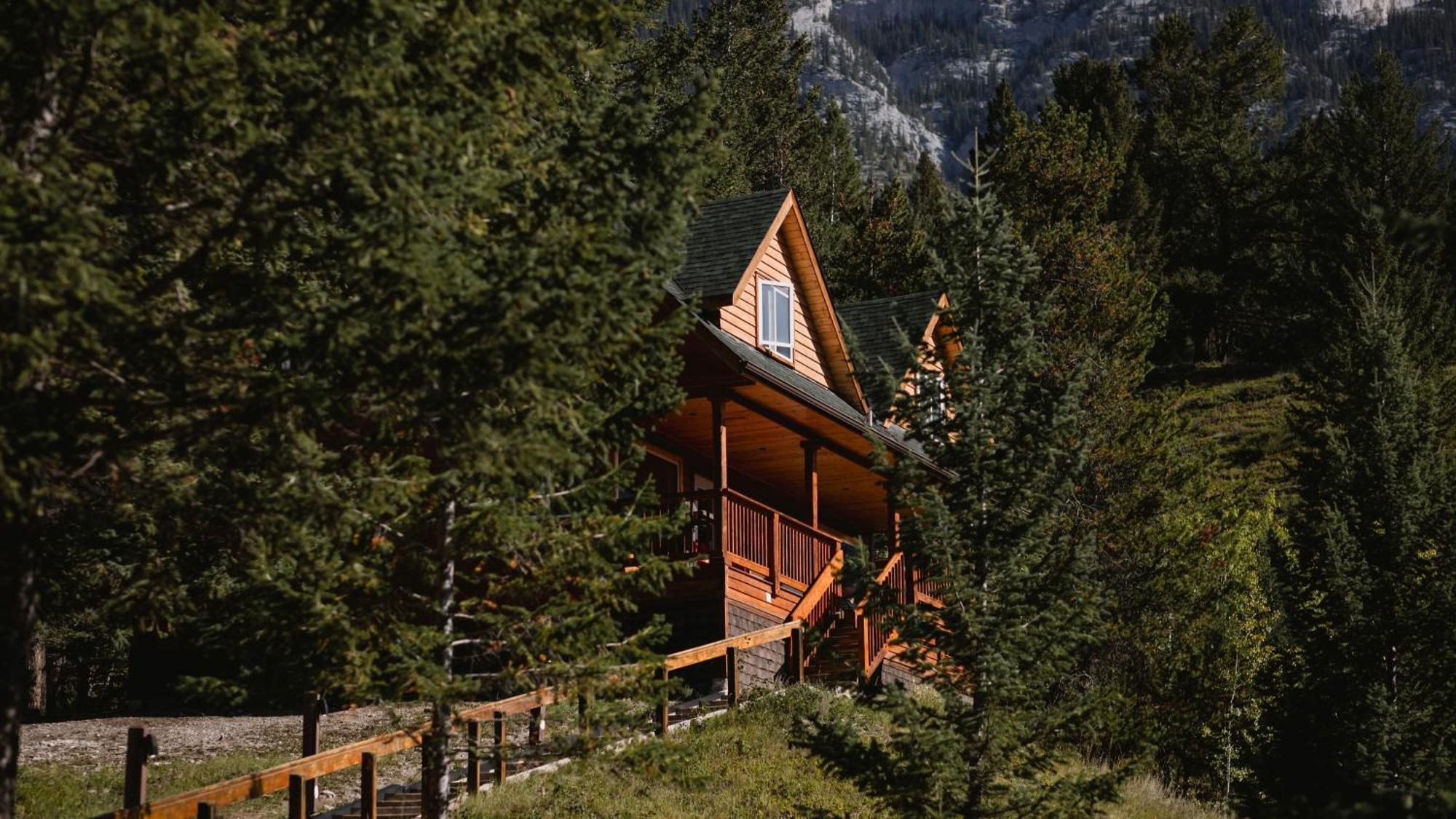 Canmore Alpine Hostel - Alpine Club Of Canada Экстерьер фото
