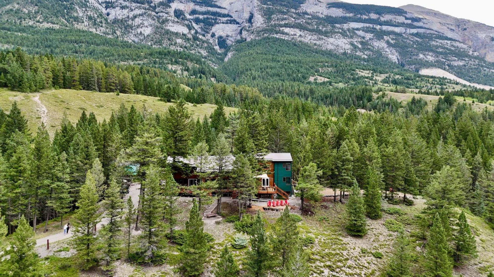 Canmore Alpine Hostel - Alpine Club Of Canada Экстерьер фото