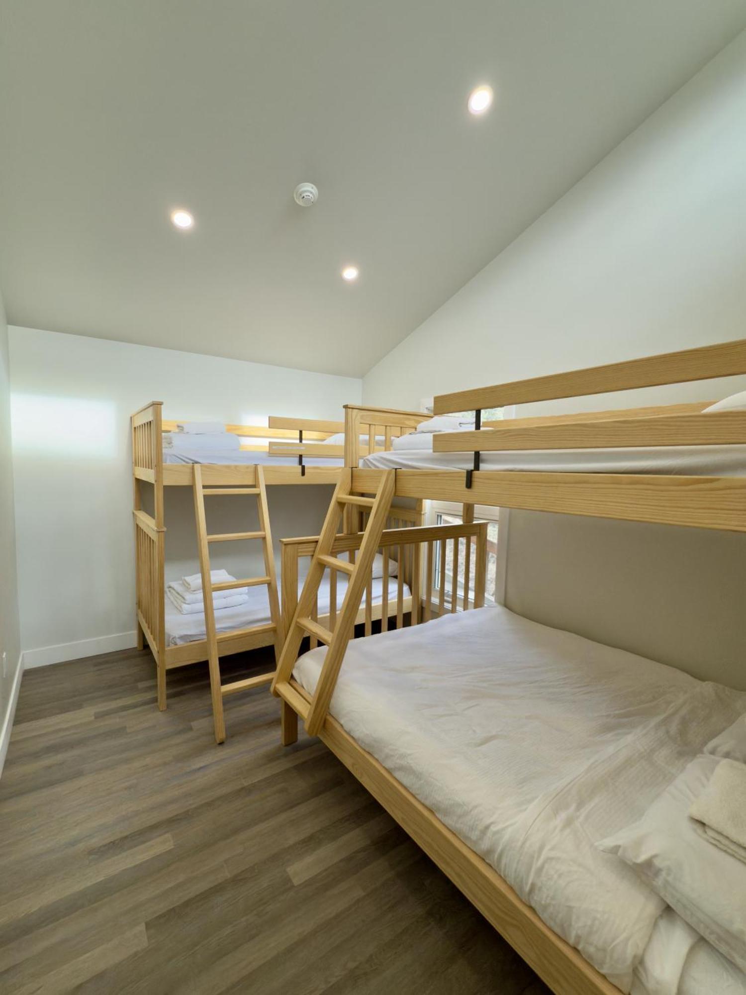 Canmore Alpine Hostel - Alpine Club Of Canada Экстерьер фото